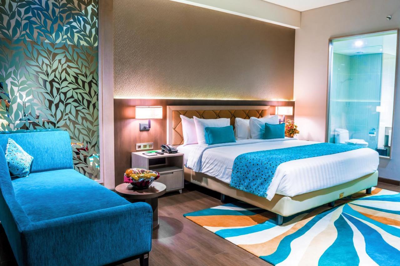 Hotel BW Luxury Jambi Exterior foto